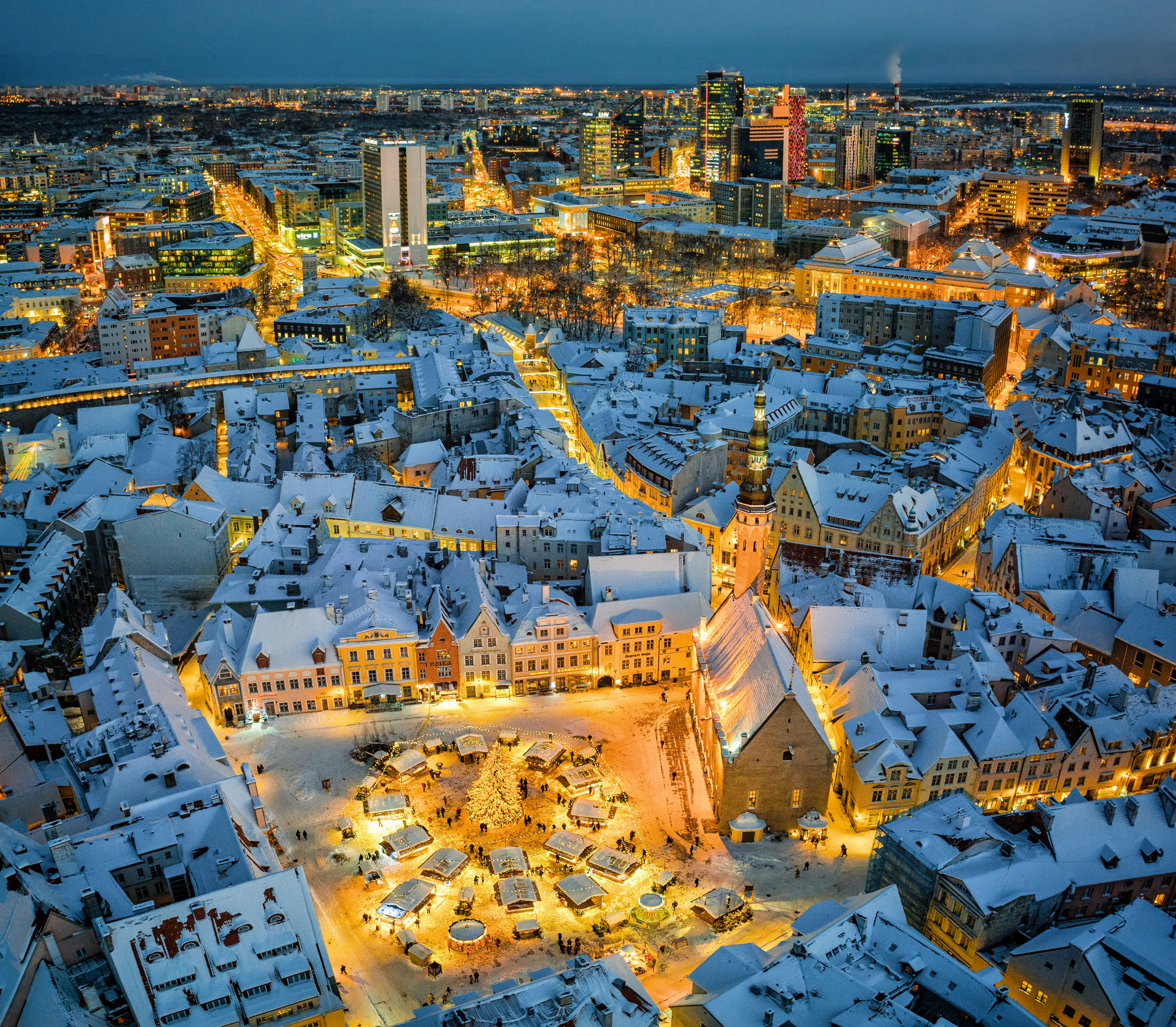 Town hall square Xmas mmarket Tallin
