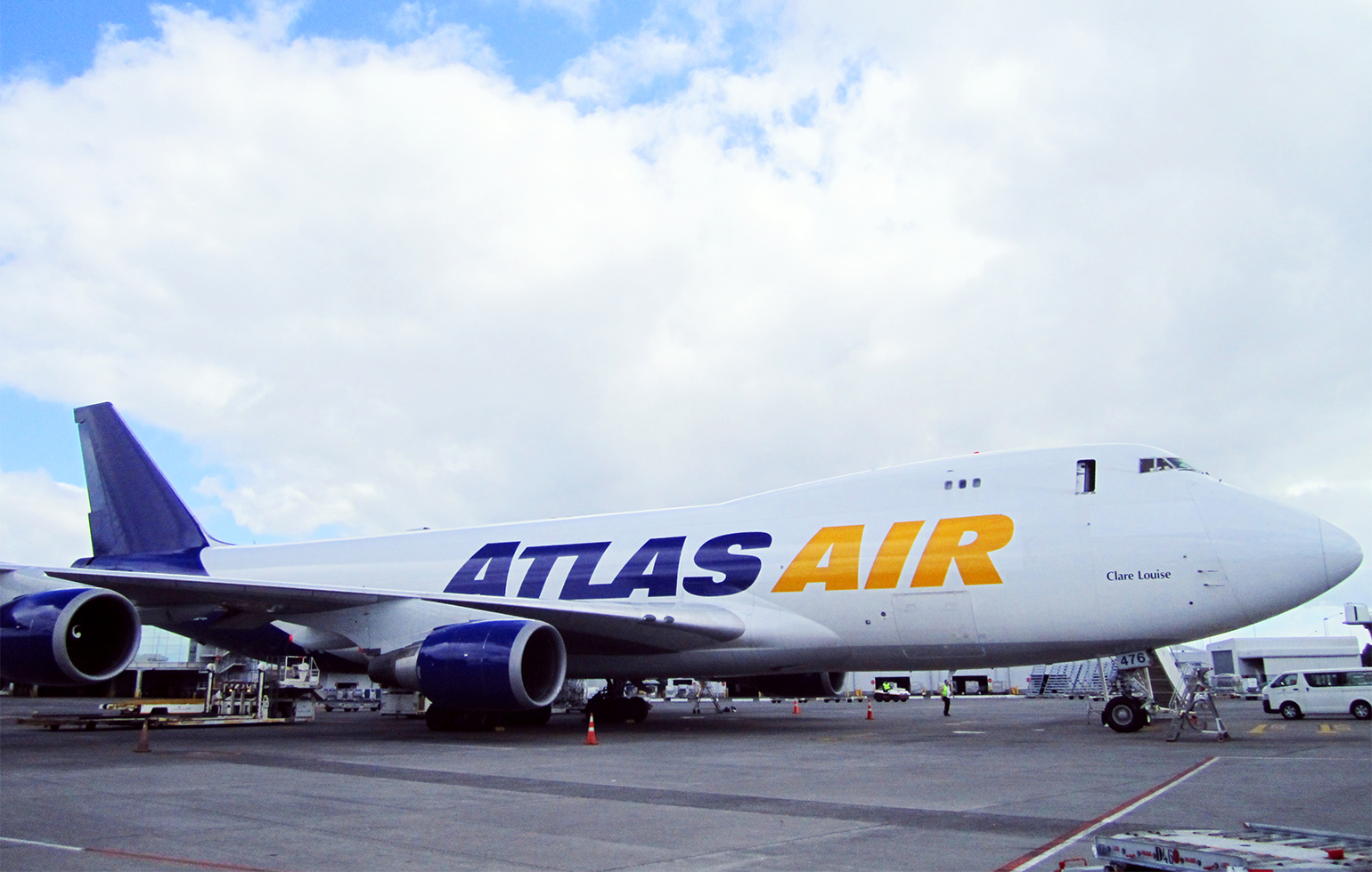 Boeing B747-400F cargo aircraft charter for freight